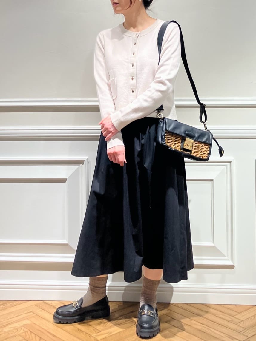 TSUKUIさんの「DRESSTERIOR｜◆ウォッシャブルコットンカシミヤカーディガン」を使ったコーディネート