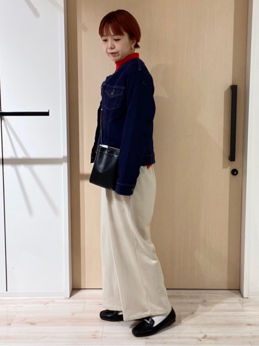 ひらしーさんの「SHOO･LA･RUE｜【洗濯機可/S-LL】厚すぎない　ゆったりシンプルもちもちニット」を使ったコーディネート