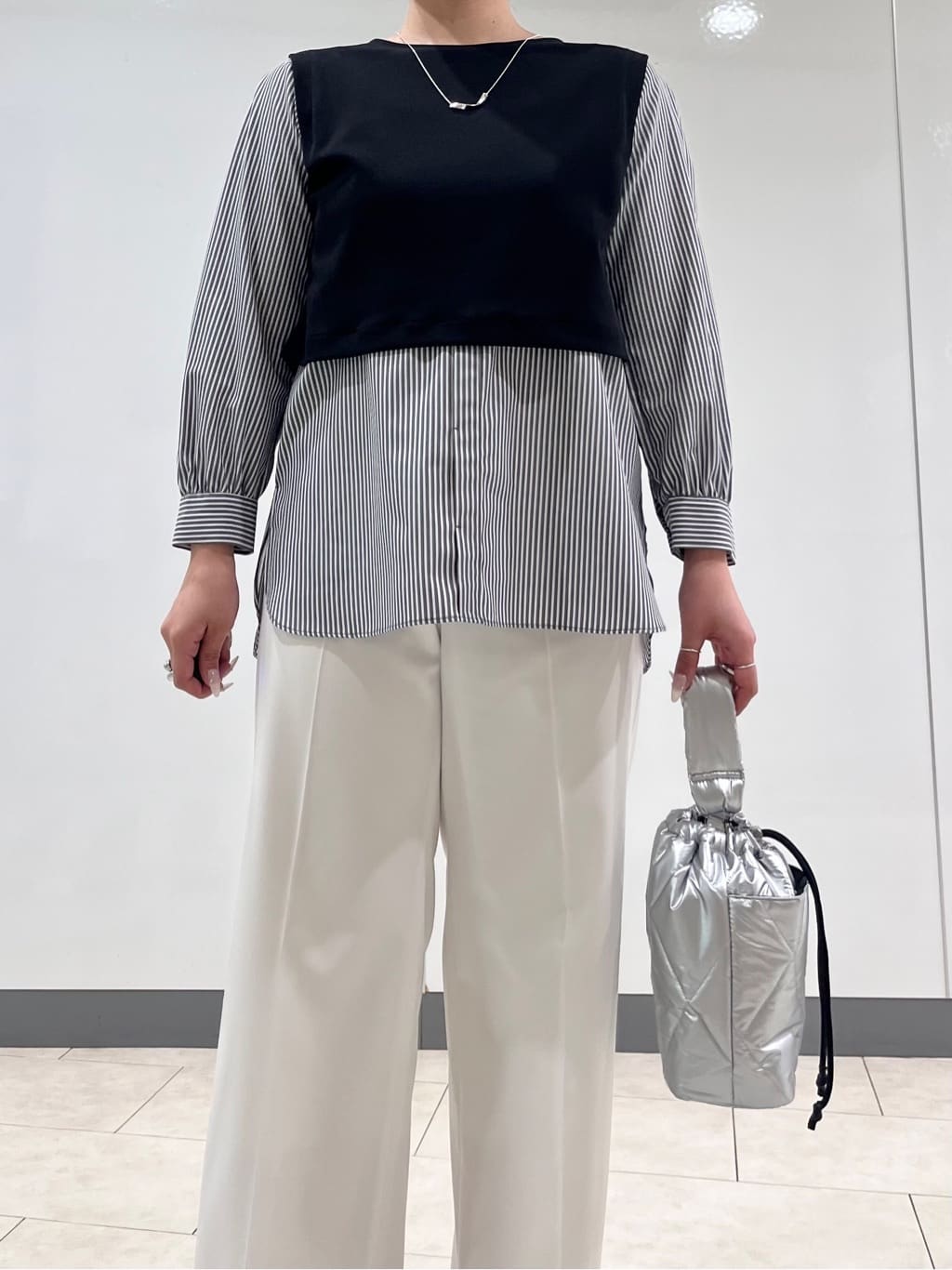 hasuさんの「INDIVI｜【洗える／UVケア】レイヤード風デザイントップス」を使ったコーディネート