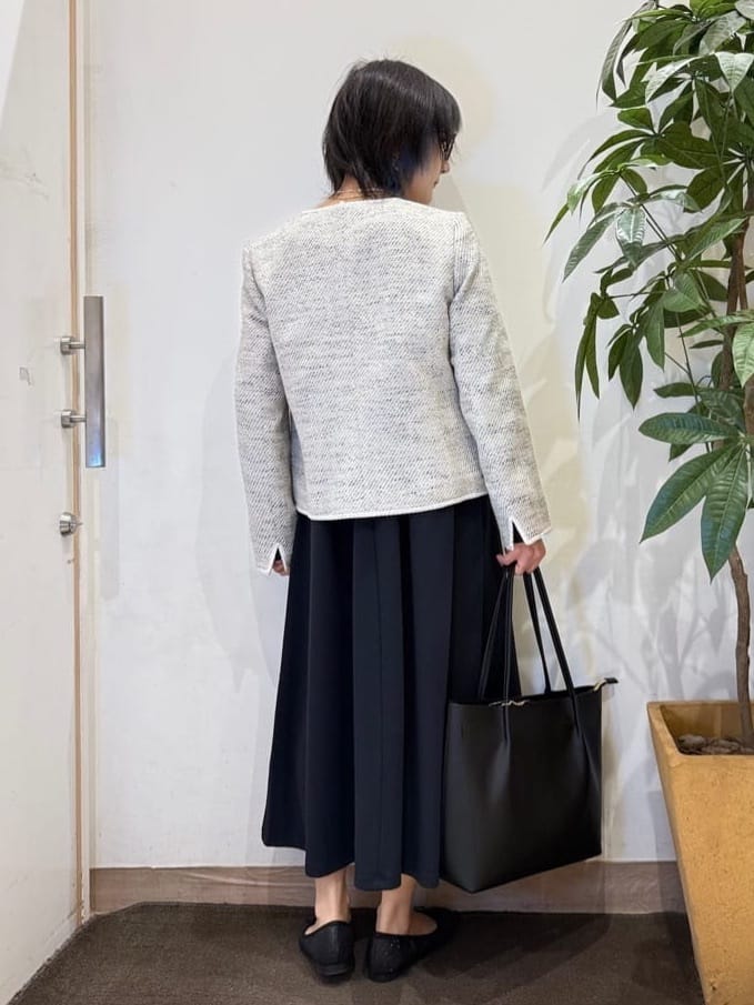 misakiさんの「SHOO･LA･RUE｜【S-LL】コーデに迷わずきちんと決まる セットアップ風ワンピース」を使ったコーディネート