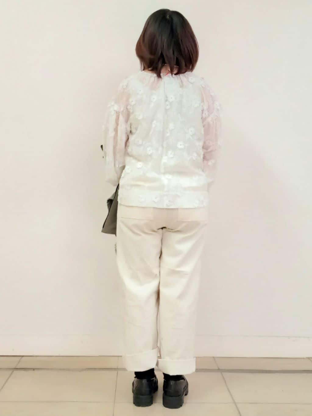 emiさんの「DRESSTERIOR｜【ウォッシャブル/撥水素材】撥水ツイル マウンテンパーカー」を使ったコーディネート