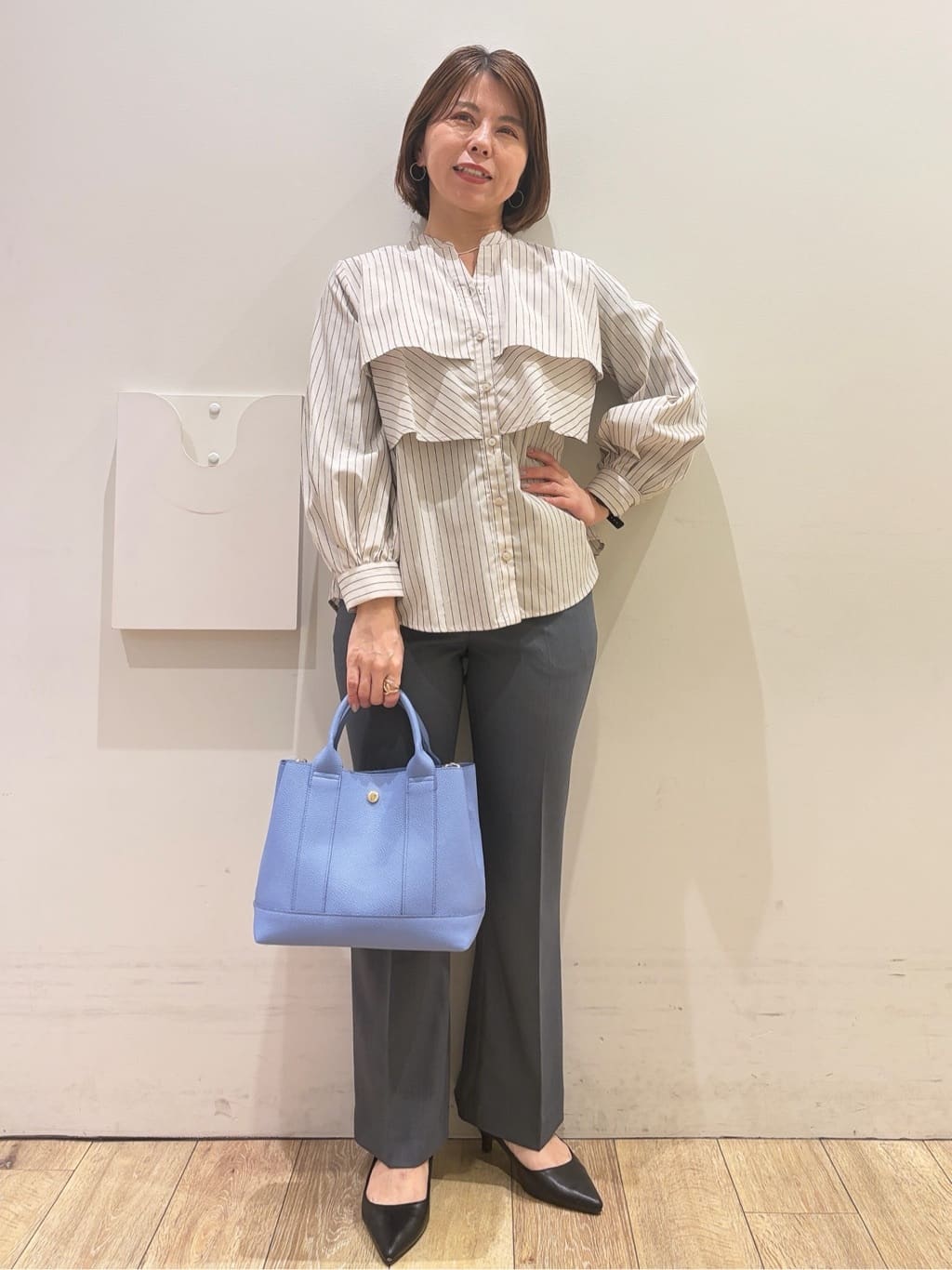 YUKOさんの「index｜ストレッチスリムフレアパンツ【洗濯機OK】」を使ったコーディネート