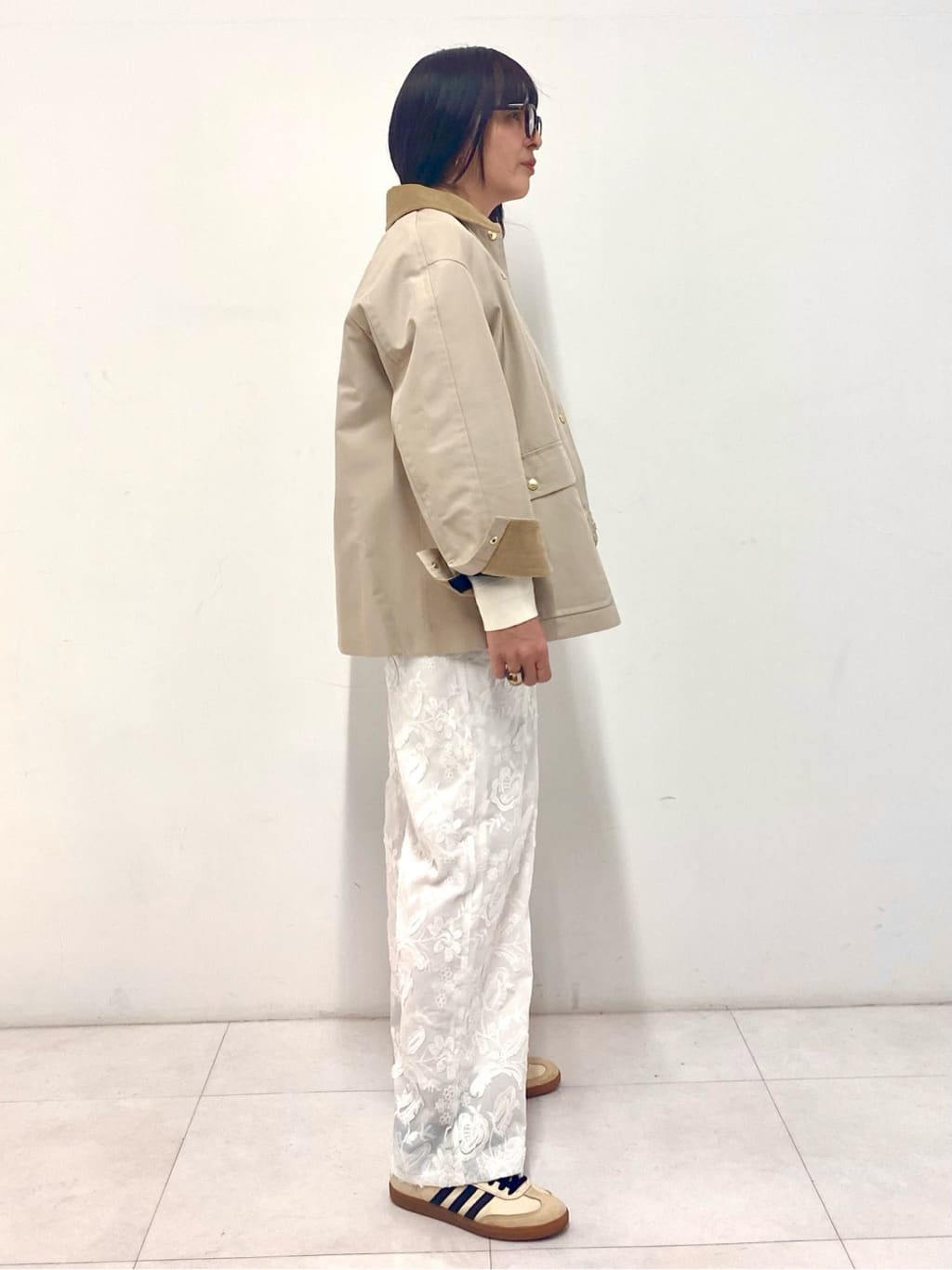Sawaguchiさんの「DRESSTERIOR｜【ウォッシャブル/ウエストゴム】コットンエンブロイダリー イージーパンツ」を使ったコーディネート