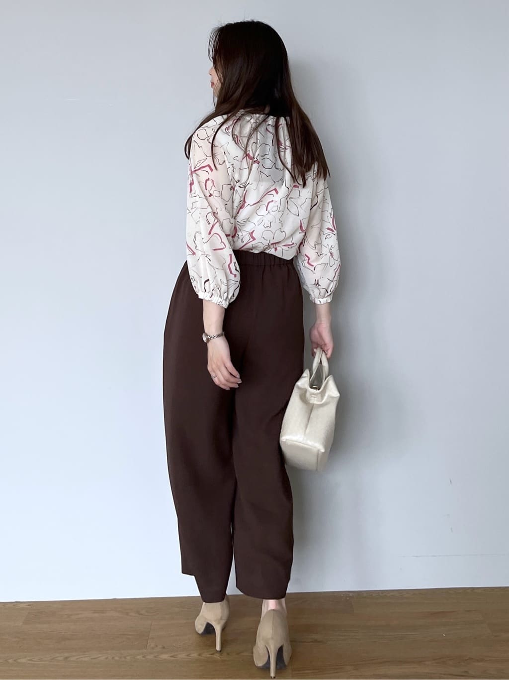Saekoさんの「COUP DE CHANCE｜【手洗い可/通勤服】シアーローン花柄ブラウス」を使ったコーディネート