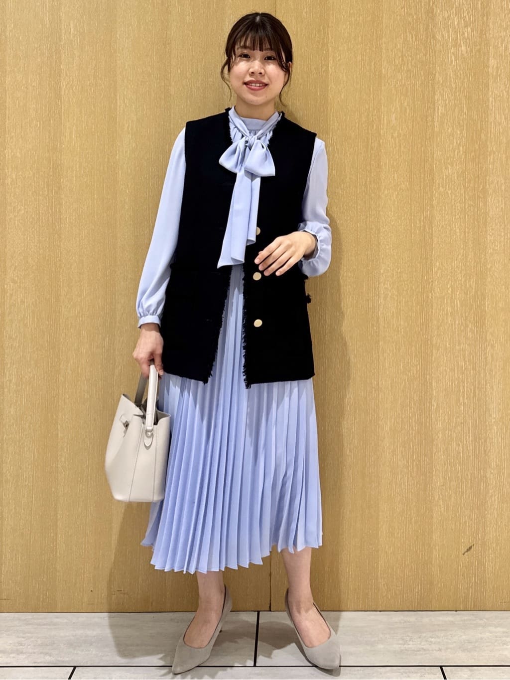 nanaさんの「UNTITLED｜【オンオフ使える】スラブツイード ジレ」を使ったコーディネート