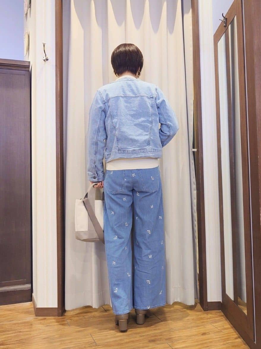 ERIKOさんの「SHOO･LA･RUE｜【毛玉になりにくい/洗濯機可/S-LL】お袖パールの上品ニット」を使ったコーディネート