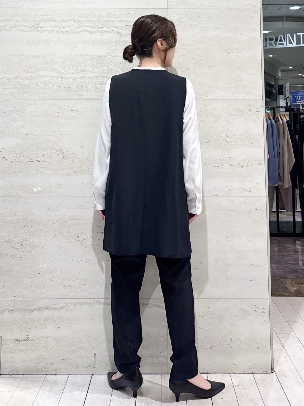 かほさんの「OPAQUE.CLIP｜《通勤対応》タックブラウス【洗濯機OK】」を使ったコーディネート