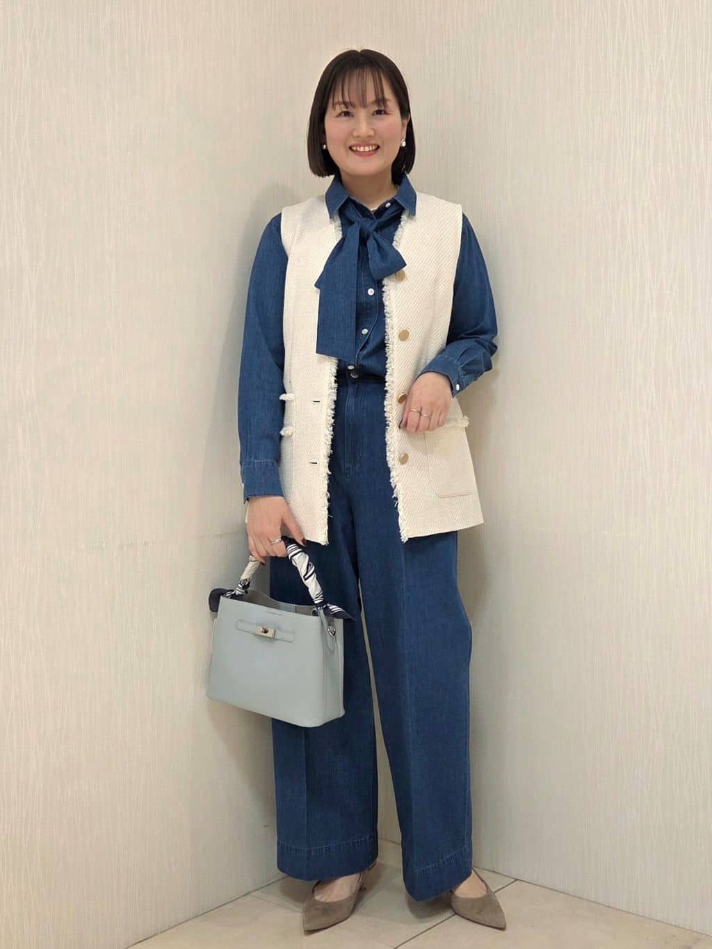 naokoさんの「UNTITLED｜【オンオフ使える】スラブツイード ジレ」を使ったコーディネート