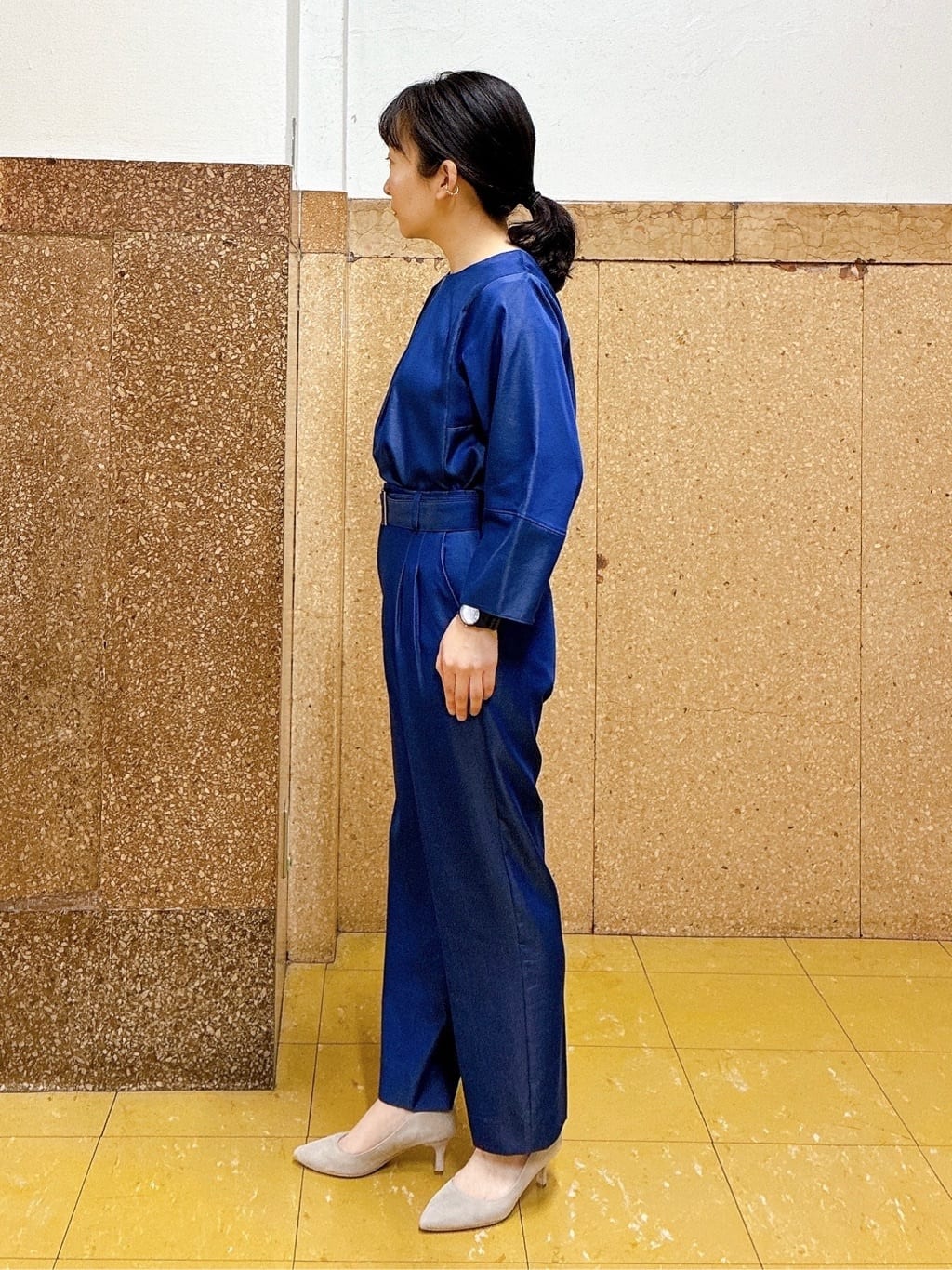 hattoriさんの「INDIVI｜【洗える／UVケア／SETUP可能】デニムライク ランタン袖ブラウス」を使ったコーディネート