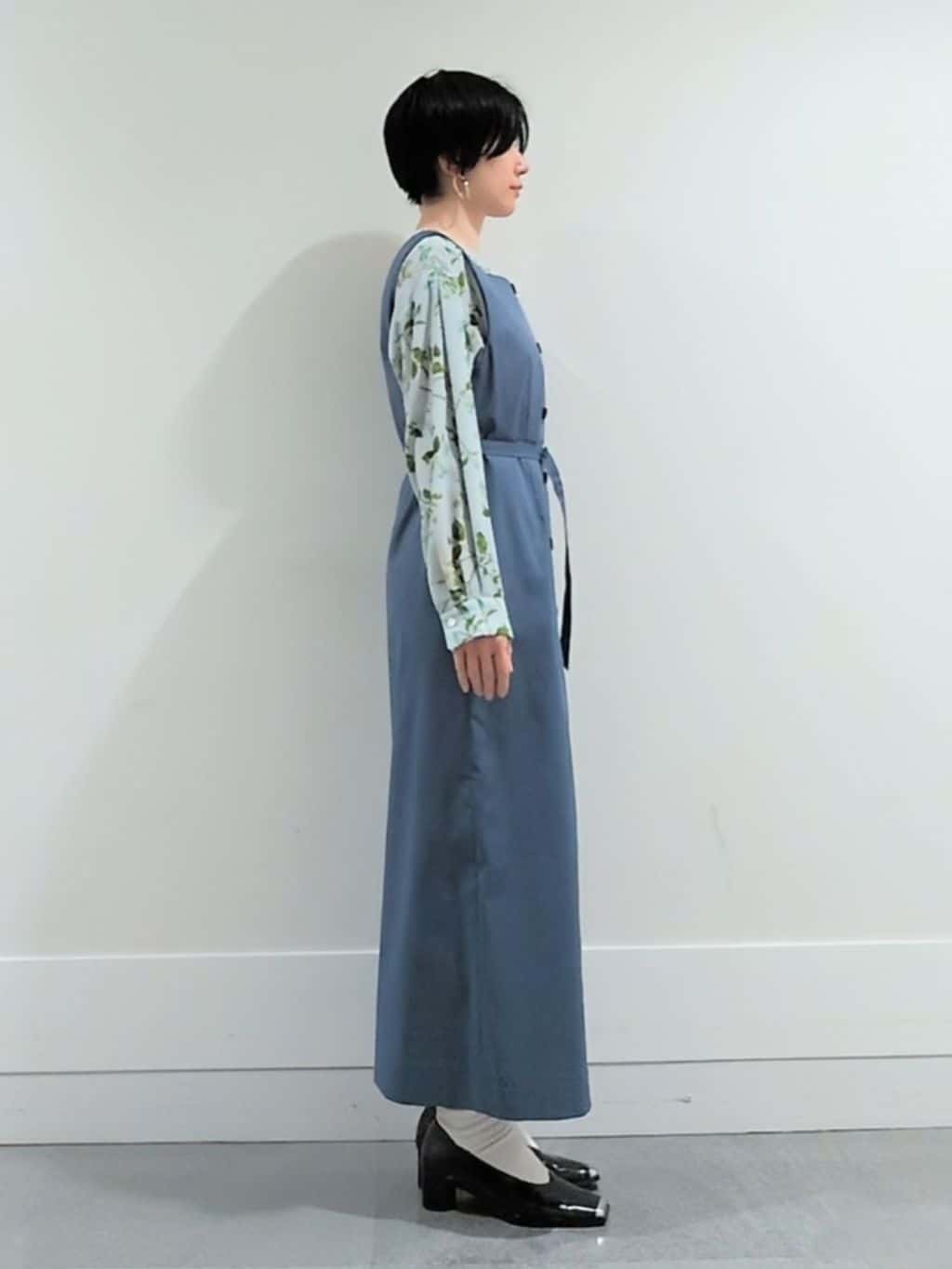 ミズタさんの「UNTITLED｜【花柄/洗える】ボタニカルブラウス」を使ったコーディネート
