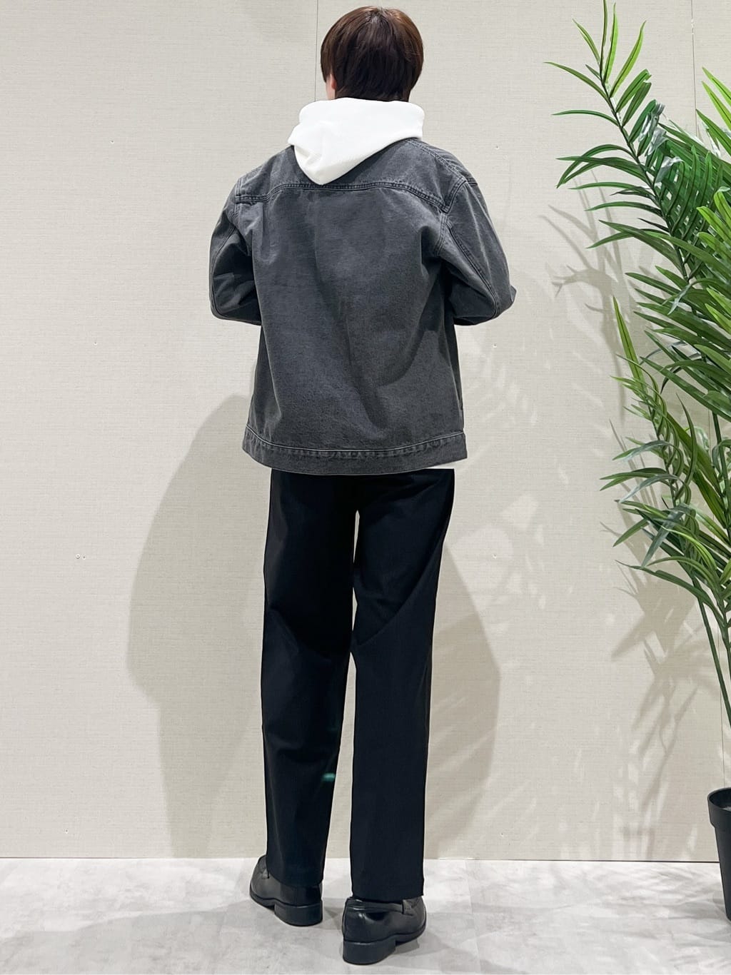 SHI-MAさんの「THE SHOP TK｜【大人にも取り入れやすい】デニムジャケット セットアップ可/洗濯機OK」を使ったコーディネート
