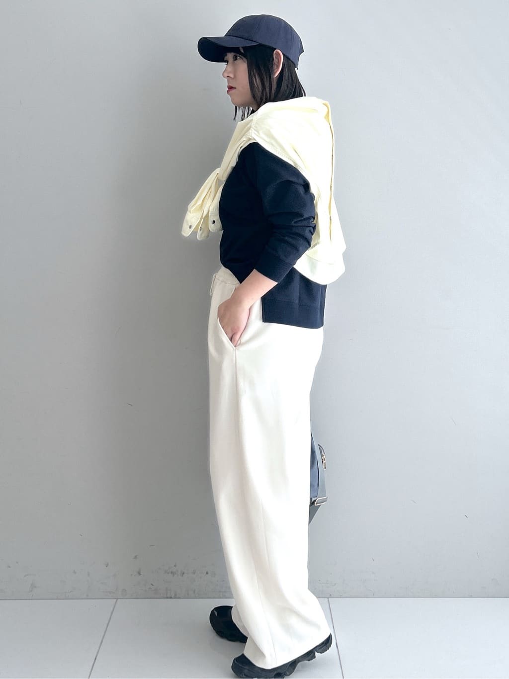 Hirokaさんの「Dessin｜【洗える】ラグラン切り替えミニロゴカットソー」を使ったコーディネート
