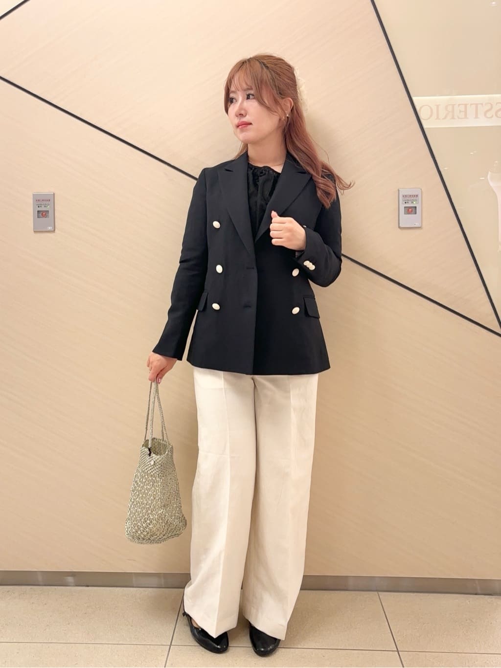 Rinaさんの「DRESSTERIOR｜◆【セットアップ可/ウォッシャブル】リネンブレンドワイドパンツ」を使ったコーディネート
