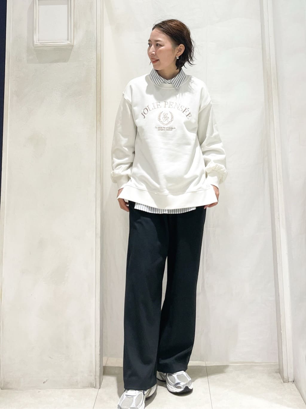 hiroさんの「grove｜【撥水】きれいめに着こなせるマウンテンパーカ」を使ったコーディネート
