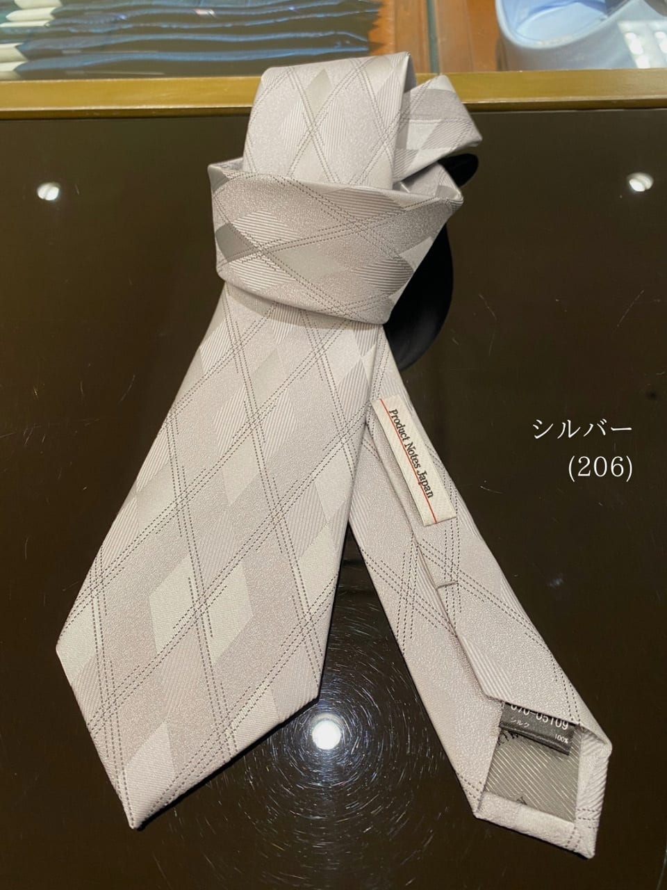 小南大和さんの「TAKEO KIKUCHI｜【縁起の良いネクタイ】PNJシャドーアーガイルネクタイ」を使ったコーディネート