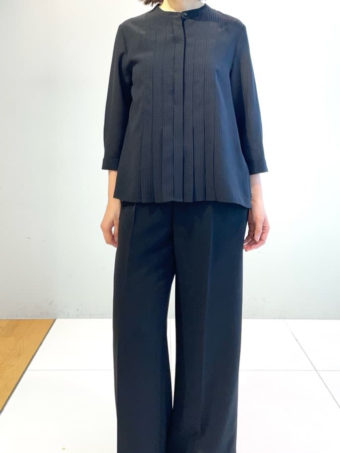 murayamaさんの「INDIVI｜【洗える／大人シアー】タックプリーツ7分袖ブラウス」を使ったコーディネート