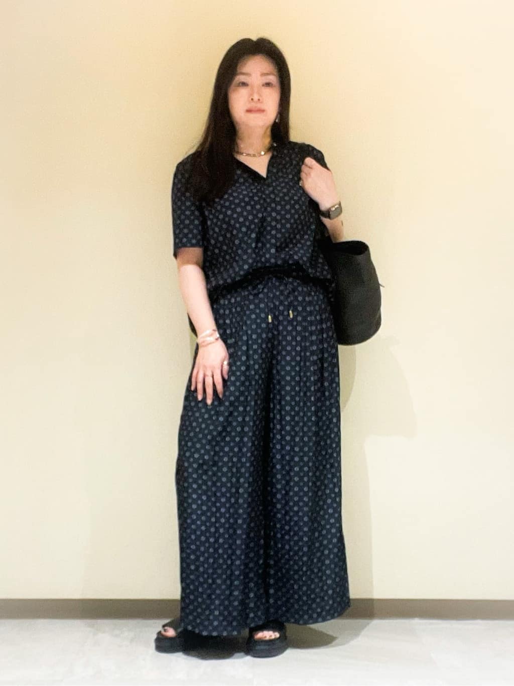 Kuwa-Pさんの「INDIVI｜クロスバングル」を使ったコーディネート