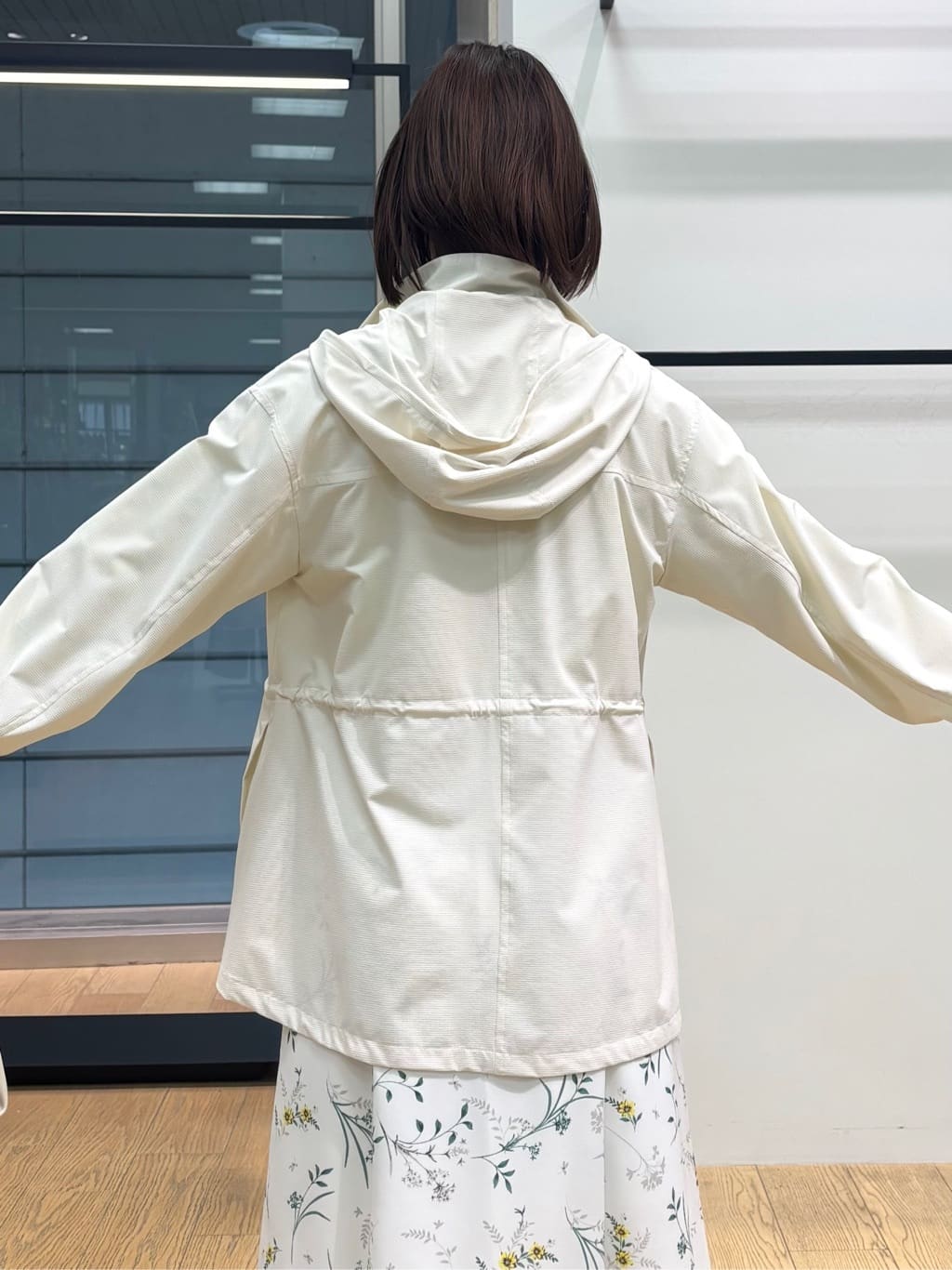 asamiさんの「INDIVI｜【洗える／キレイ色】体型カバー無縫製ニット」を使ったコーディネート