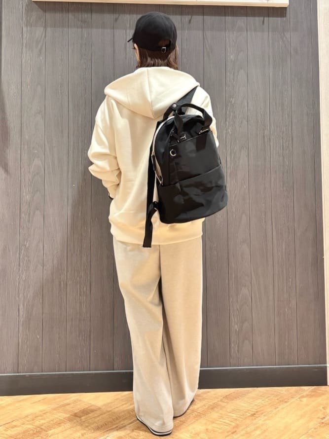 meiさんの「SHOO･LA･RUE｜【S-LL/洗濯機可】着こなしいろいろ 首元すっきりボートネック ボーダーロンT」を使ったコーディネート