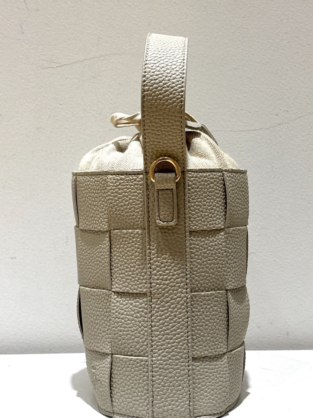 yumiさんの「Dessin｜【2WAY】メッシュバケツBAG」を使ったコーディネート