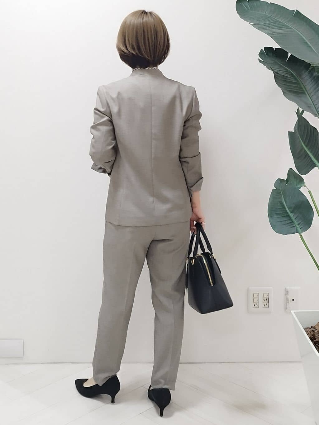 s u g iさんの「UNTITLED｜【洗える/お仕事スーツ】ドライメランジ カラーレスジャケット」を使ったコーディネート