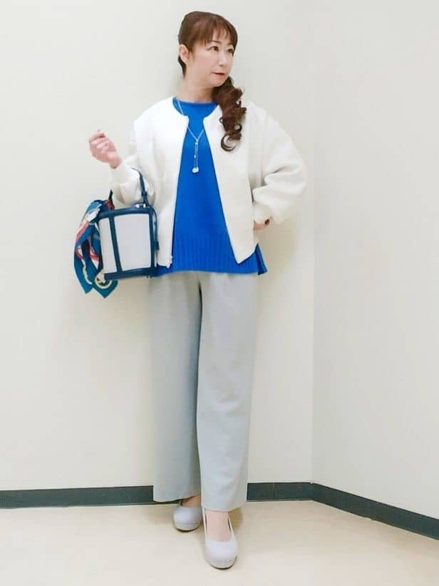 花さんの「Reflect｜ドライタッチストレートワイドパンツ」を使ったコーディネート