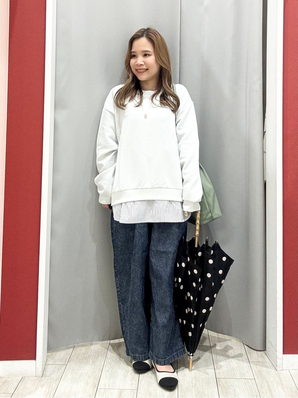 shioさんの「SHOO･LA･RUE｜【NEW/22.5㎝-24.5㎝】洗えてサラサラ ニットパンプス」を使ったコーディネート