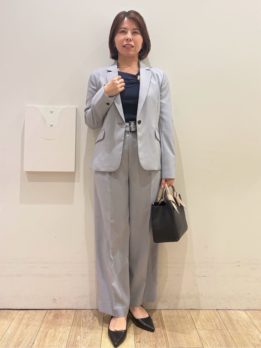 YUKOさんの「index｜【吸水速乾】ストレッチワイドストレートパンツ／セットアップ対応《洗濯機OK》」を使ったコーディネート