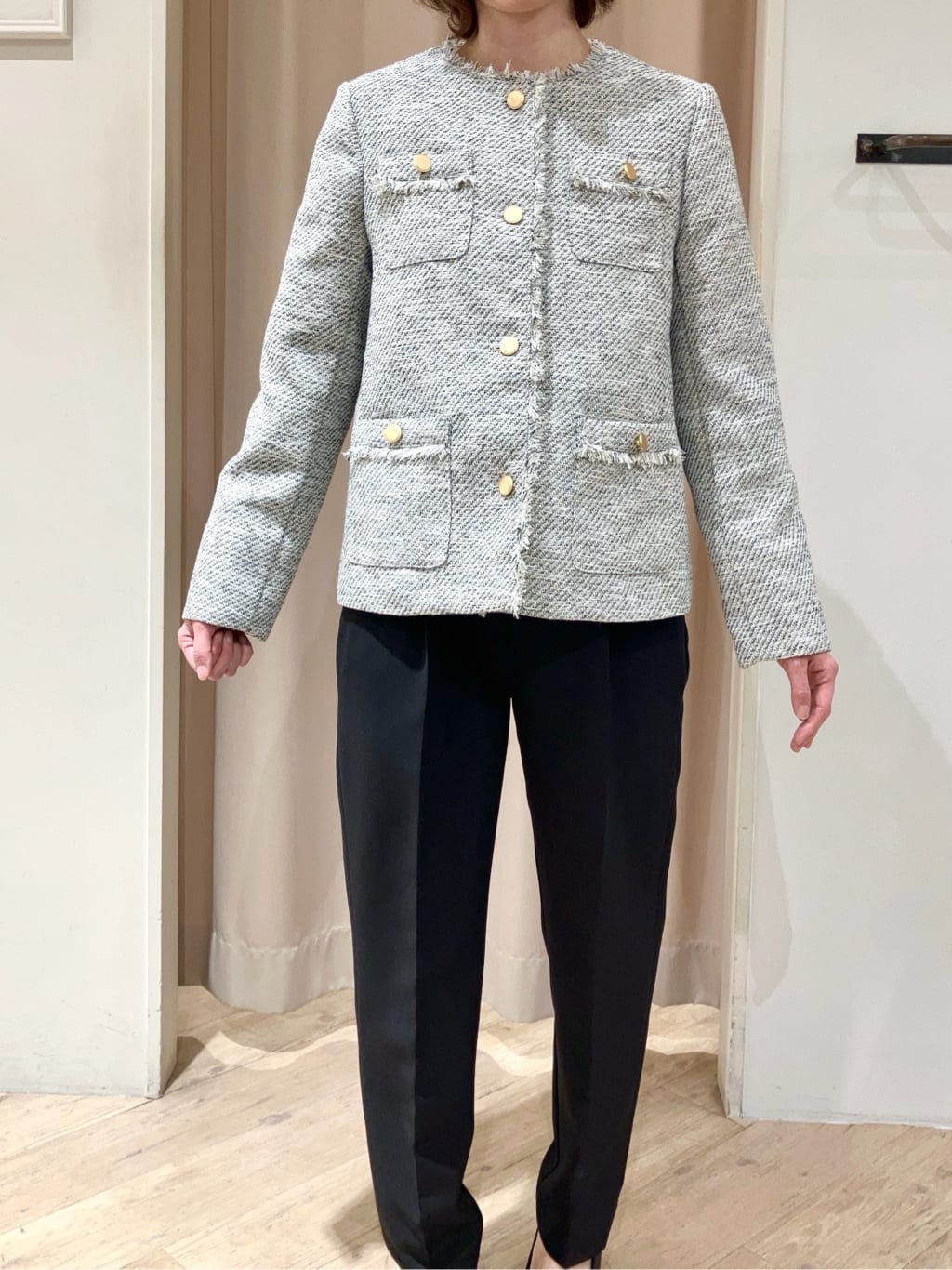 kimiさんの「grove｜【ハレの日・通勤】きちんとからカジュアルまで着回せる、ミドル丈ツイードジャケット」を使ったコーディネート