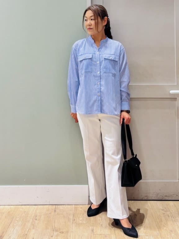 Komi☆さんの「grove｜【貴島明日香さん着用】お仕事も普段も。今どきワークシャツブラウス」を使ったコーディネート