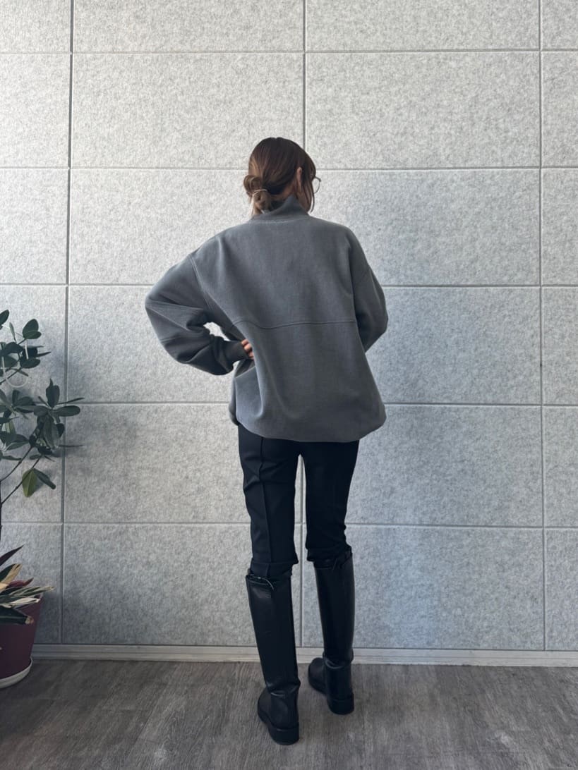 designer yukaさんの「CODE A｜half zip sweat mini dress」を使ったコーディネート