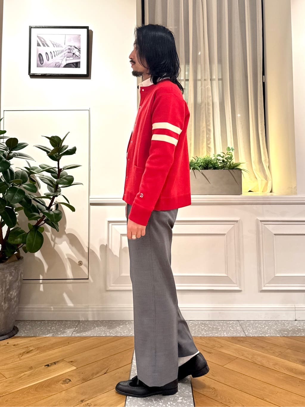 kawarataniさんの「DRESSTERIOR｜◆ウォッシャブル アームライン ラウンドカーディガン」を使ったコーディネート