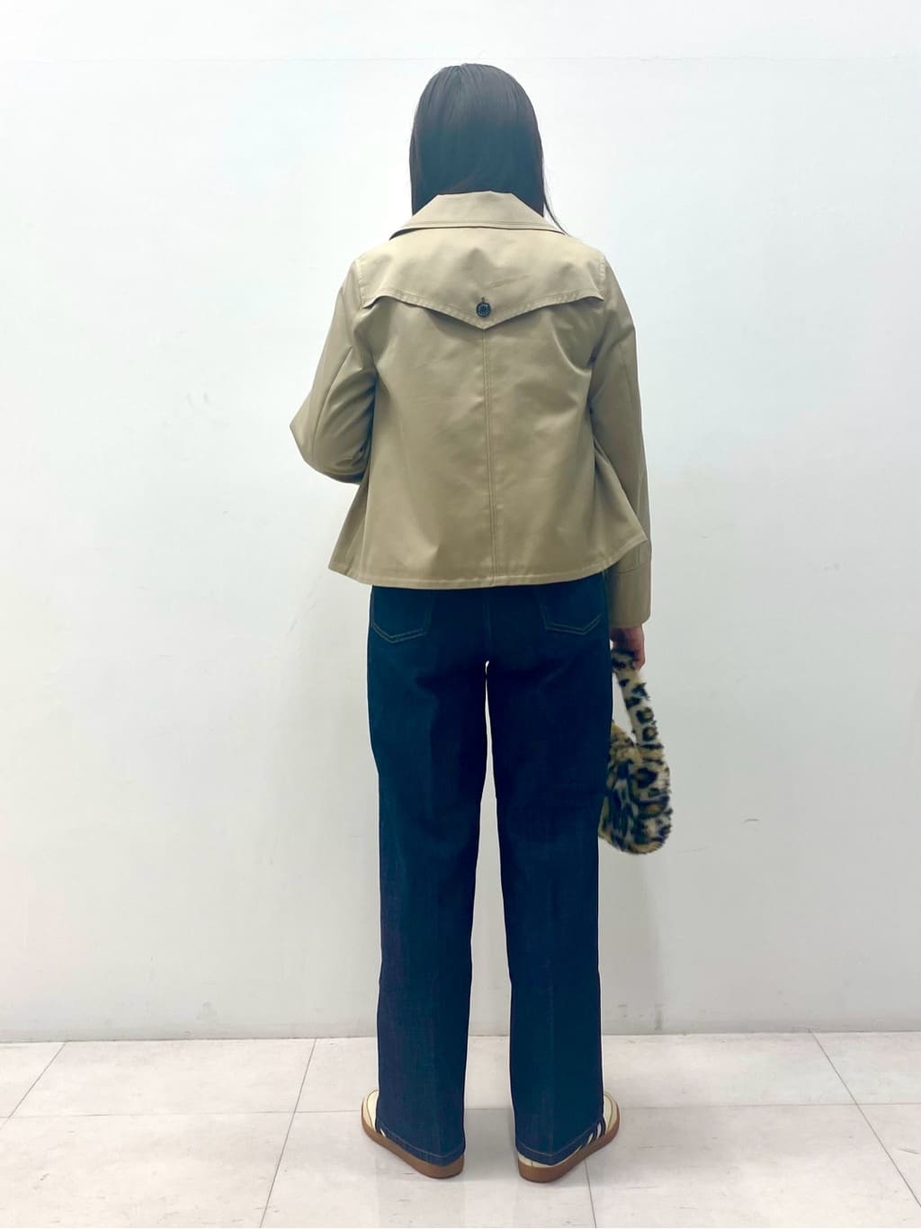 Sawaguchiさんの「DRESSTERIOR｜【otonaMUSE5月号掲載】センタープレス ワイドストレートデニム」を使ったコーディネート