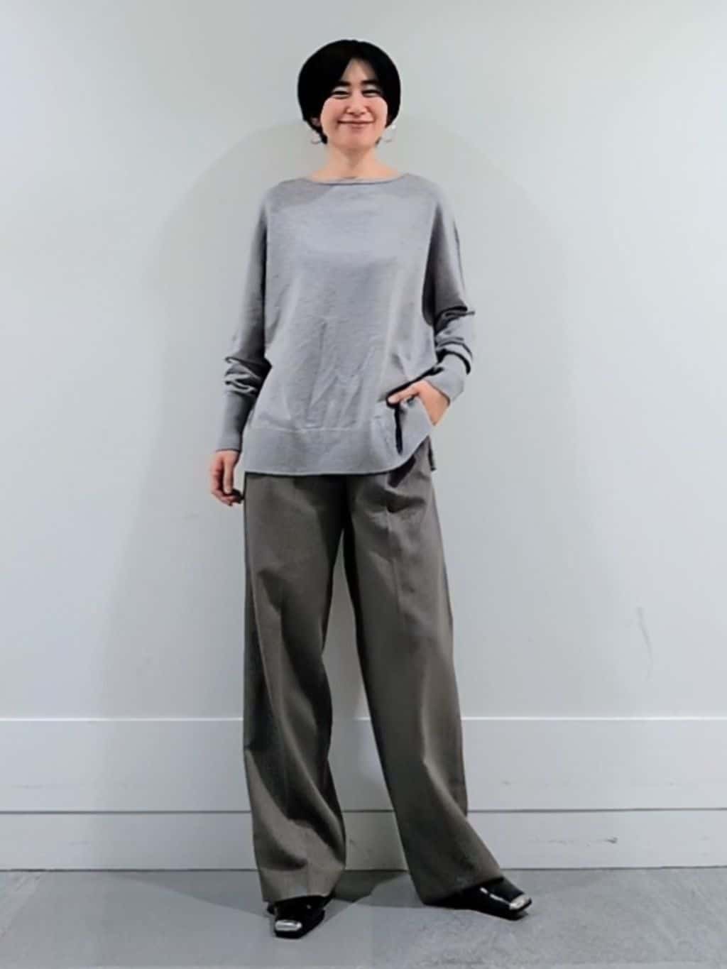 ミズタさんの「UNTITLED｜【8色展開/体型カバー】魅せるタイムレスニット」を使ったコーディネート