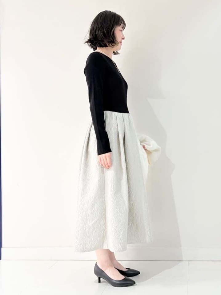 サオリさんの「UNTITLED｜【大人フェミニン/トレンド】ニット&times;ジャカード ドッキングワンピース」を使ったコーディネート