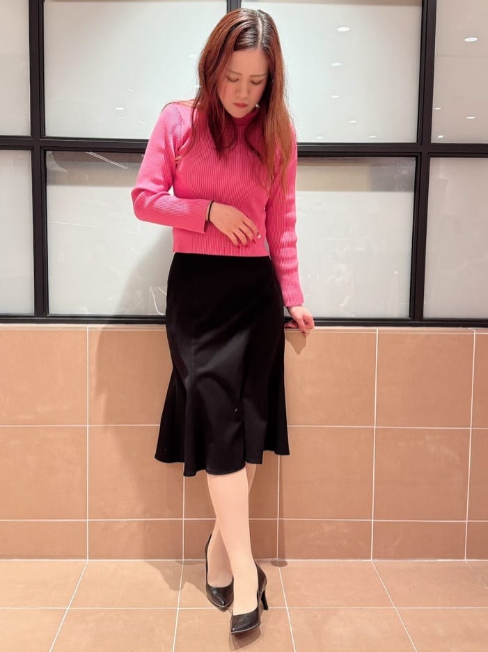すみれさんの「ESPERANZA｜【12時間パンプス】約7.5㎝　歩きやすくて疲れにくい」を使ったコーディネート