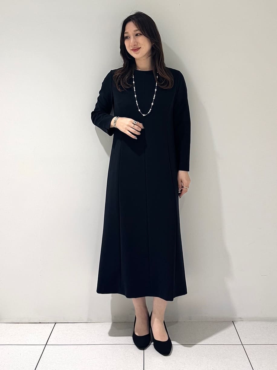 そんさんの「INDIVI｜【上品光沢／SETUP可能】切り替えデザインジャケット」を使ったコーディネート