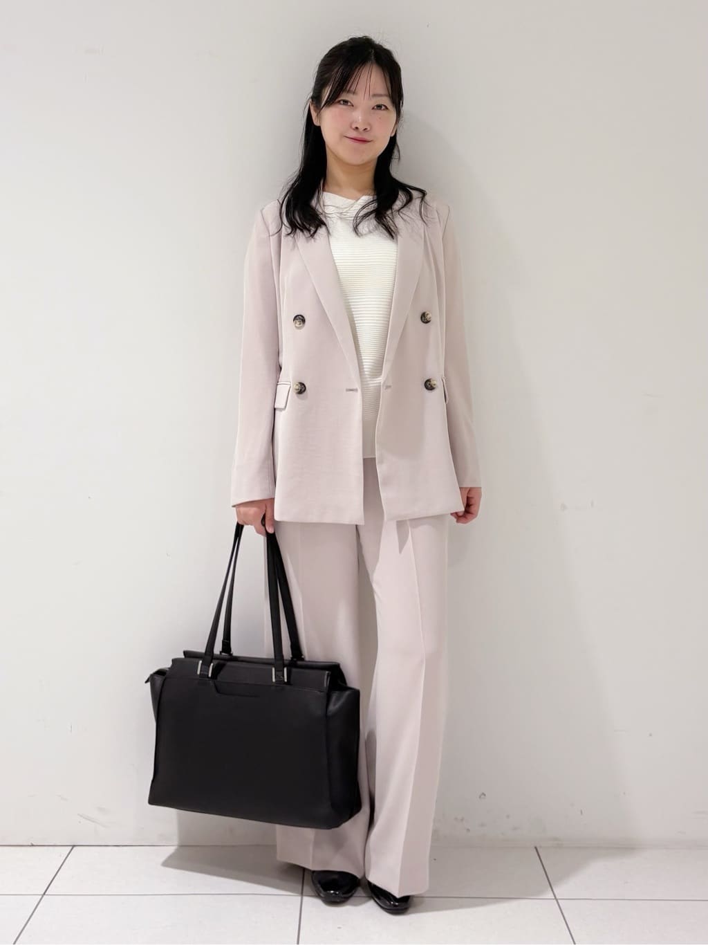 momokoさんの「INDIVI｜【洗える／多機能／SETUP可】着る日傘ダブルジャケット」を使ったコーディネート
