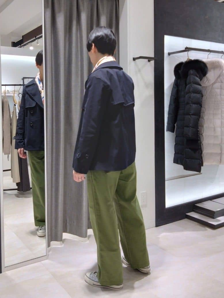 まちこさんの「UNTITLED｜【定番人気/はっ水/洗える】タスランショートトレンチコート」を使ったコーディネート