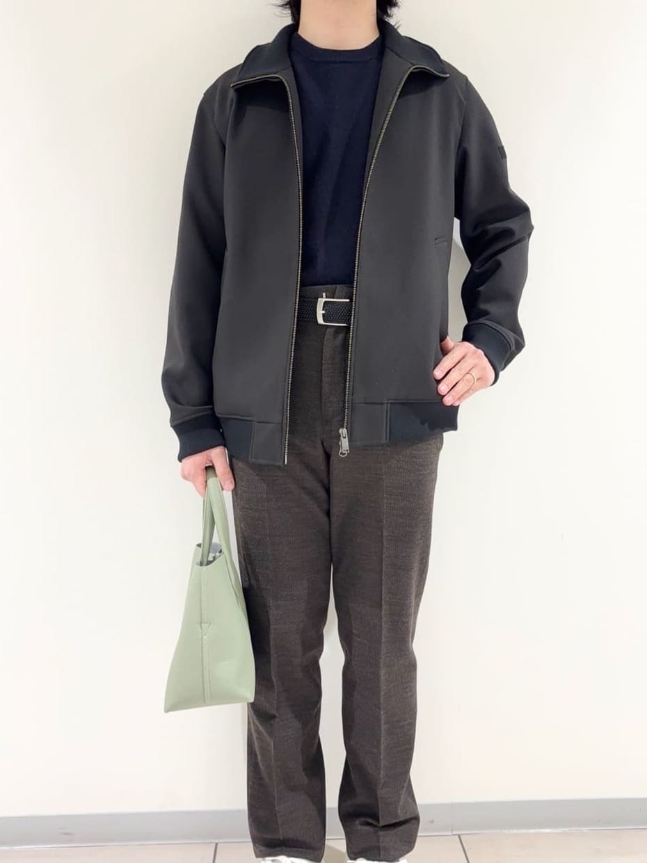 及川さんの「TAKEO KIKUCHI｜【JUST ONE LAYER】ダウンファブリック ジップアップ リブ ブルゾン」を使ったコーディネート