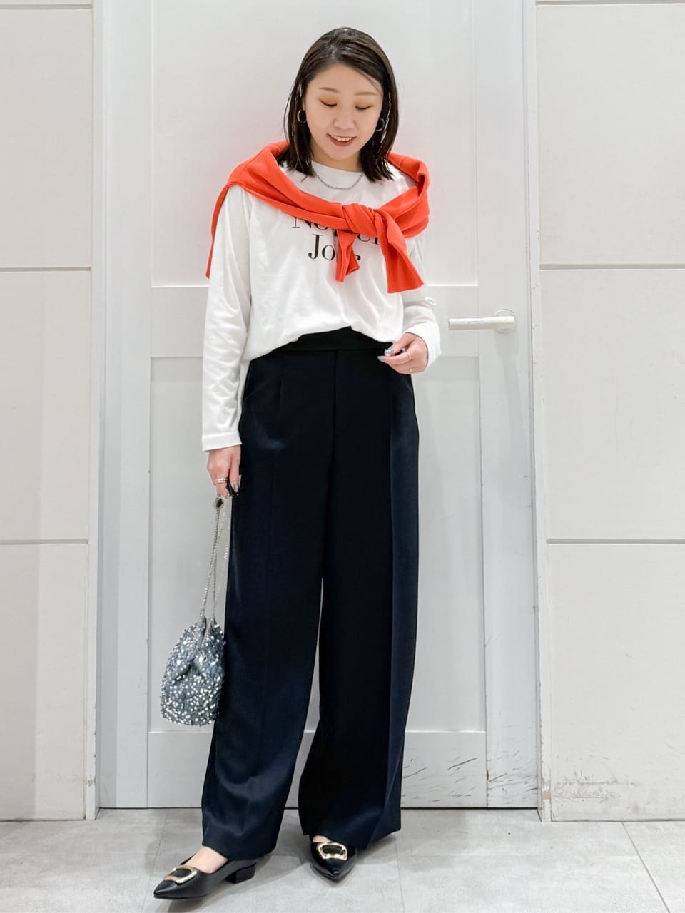yuka.aさんの「OPAQUE.CLIP｜ロゴプリントロングTシャツ【洗濯機OK】」を使ったコーディネート