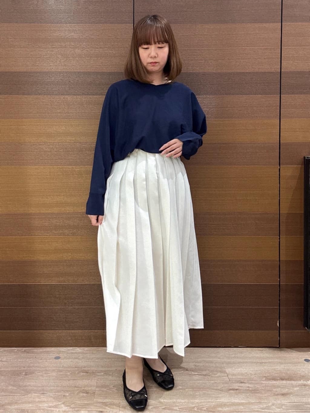 yumeさんの「OPAQUE.CLIP｜リラクシードルマンスリーブニット【洗濯機OK／抗ピル】」を使ったコーディネート