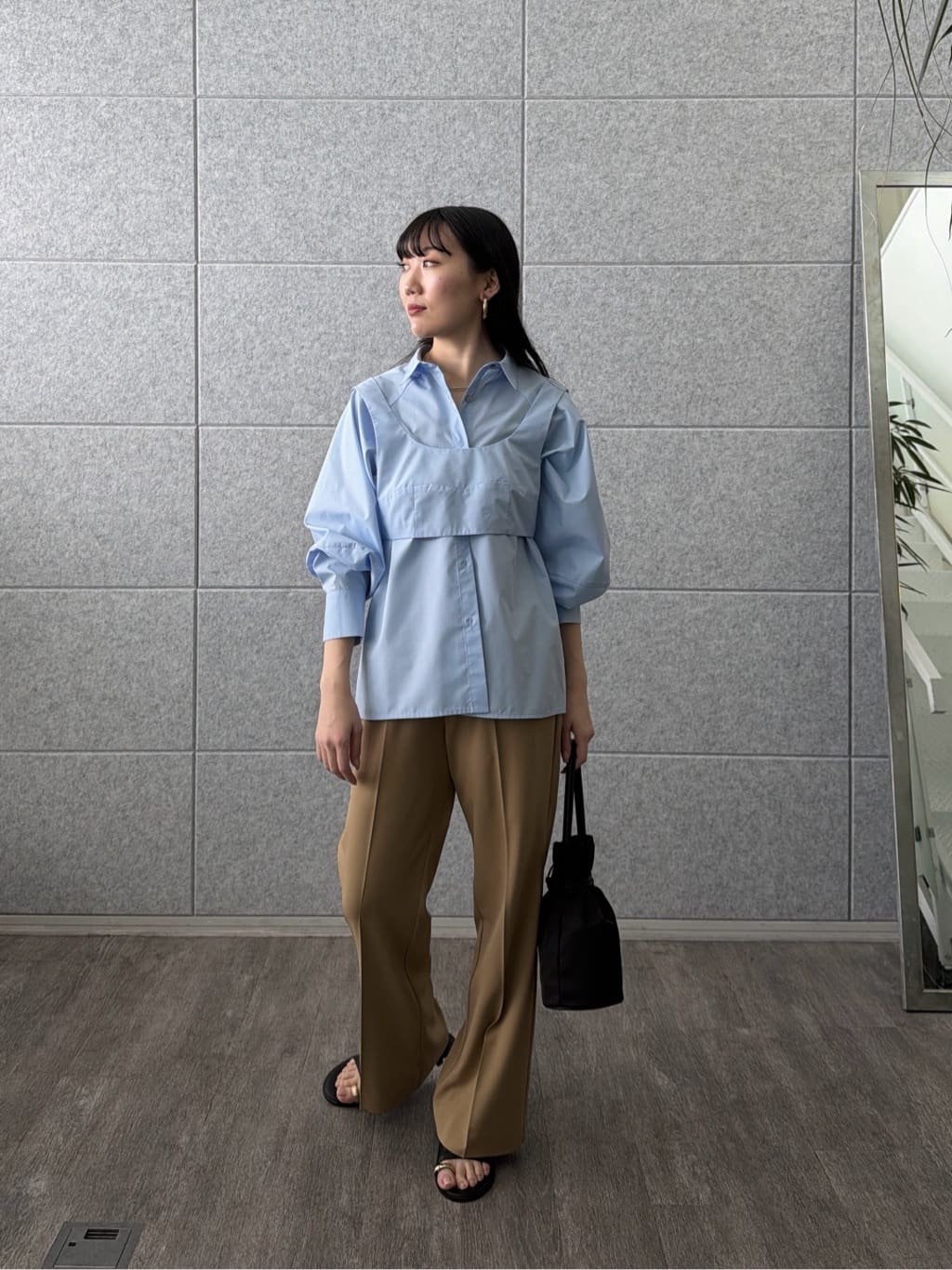 rinaさんの「INDIVI｜ビスチェSETフォルムシャツ」を使ったコーディネート