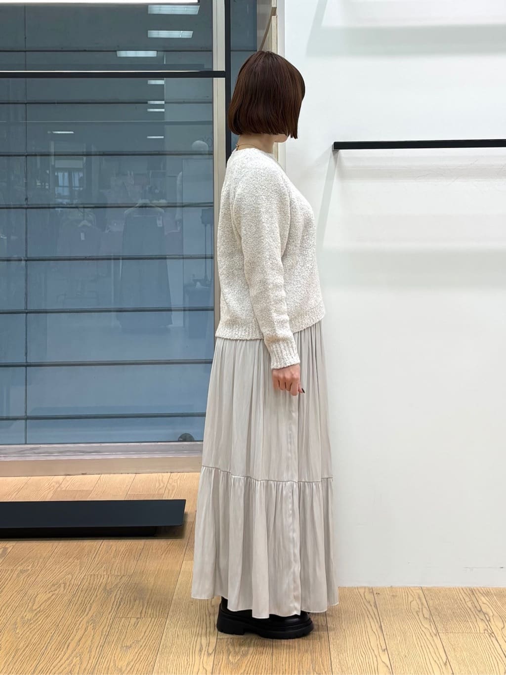 asamiさんの「INDIVI｜【洗える／丈調整可能】ギャザーフレアスカート」を使ったコーディネート