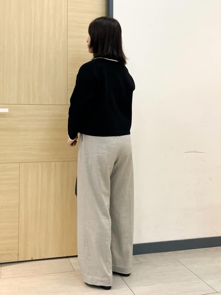YOさんの「grove｜高評価！一枚でも羽織でも、大人のTOPS風カーディガン」を使ったコーディネート