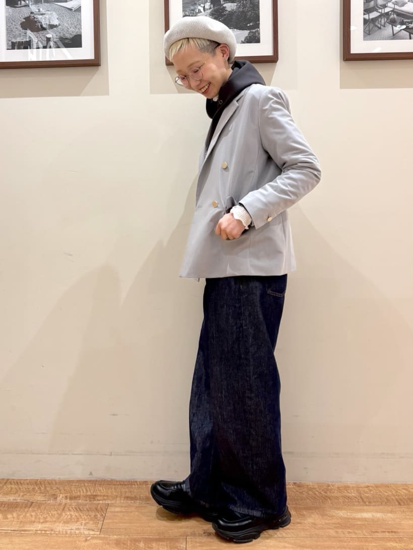 Ayumiさんの「SHOO･LA･RUE｜【セットアップ可/S-LL/なめらかタッチ】選べる3柄 ロゴ入りプルパーカ」を使ったコーディネート