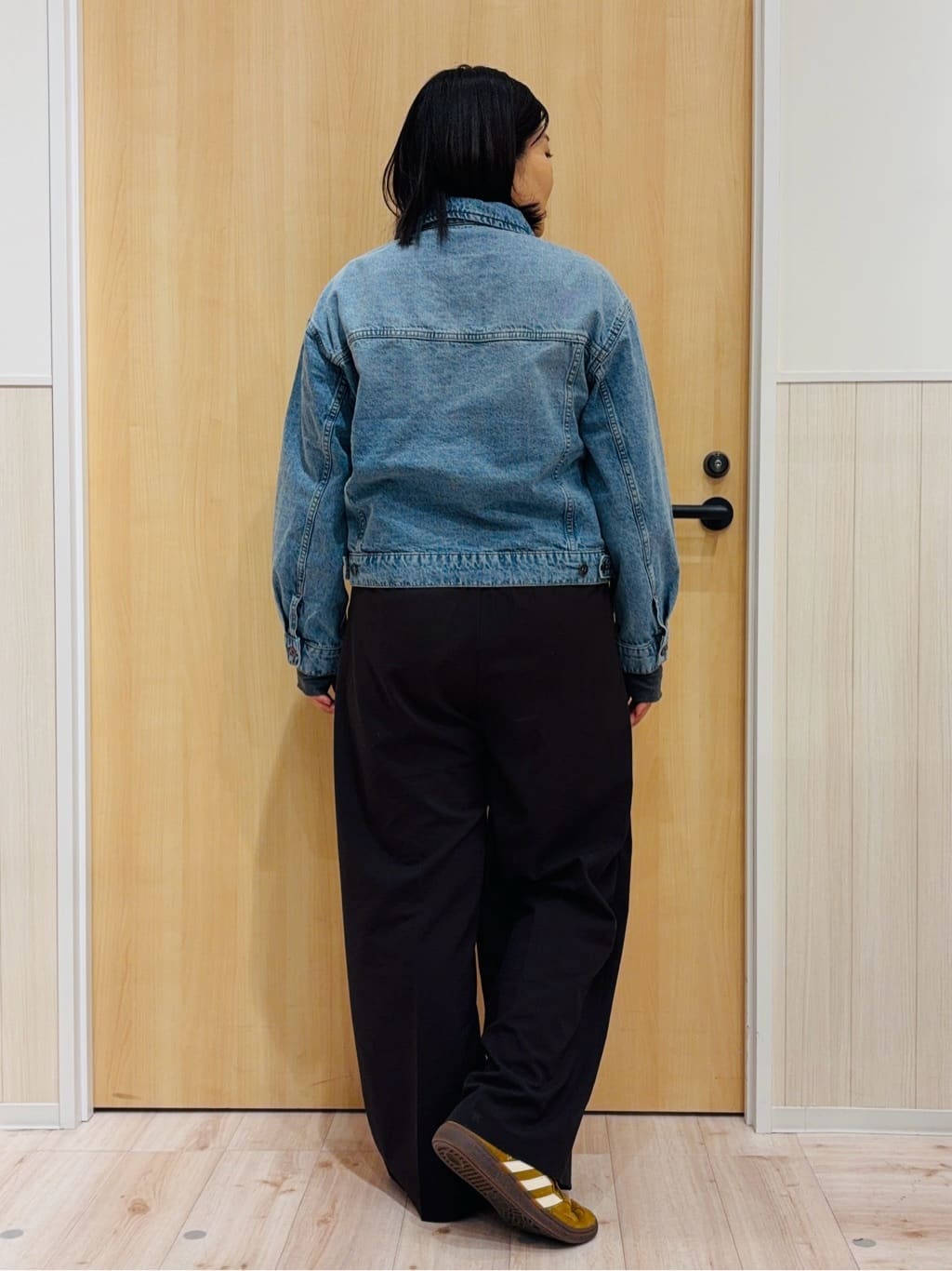 すーさんの「SHOO･LA･RUE｜【SHOO・LA・RUE DENIM】羽織るだけでこなれる　オーバーサイズデニムジャケット」を使ったコーディネート
