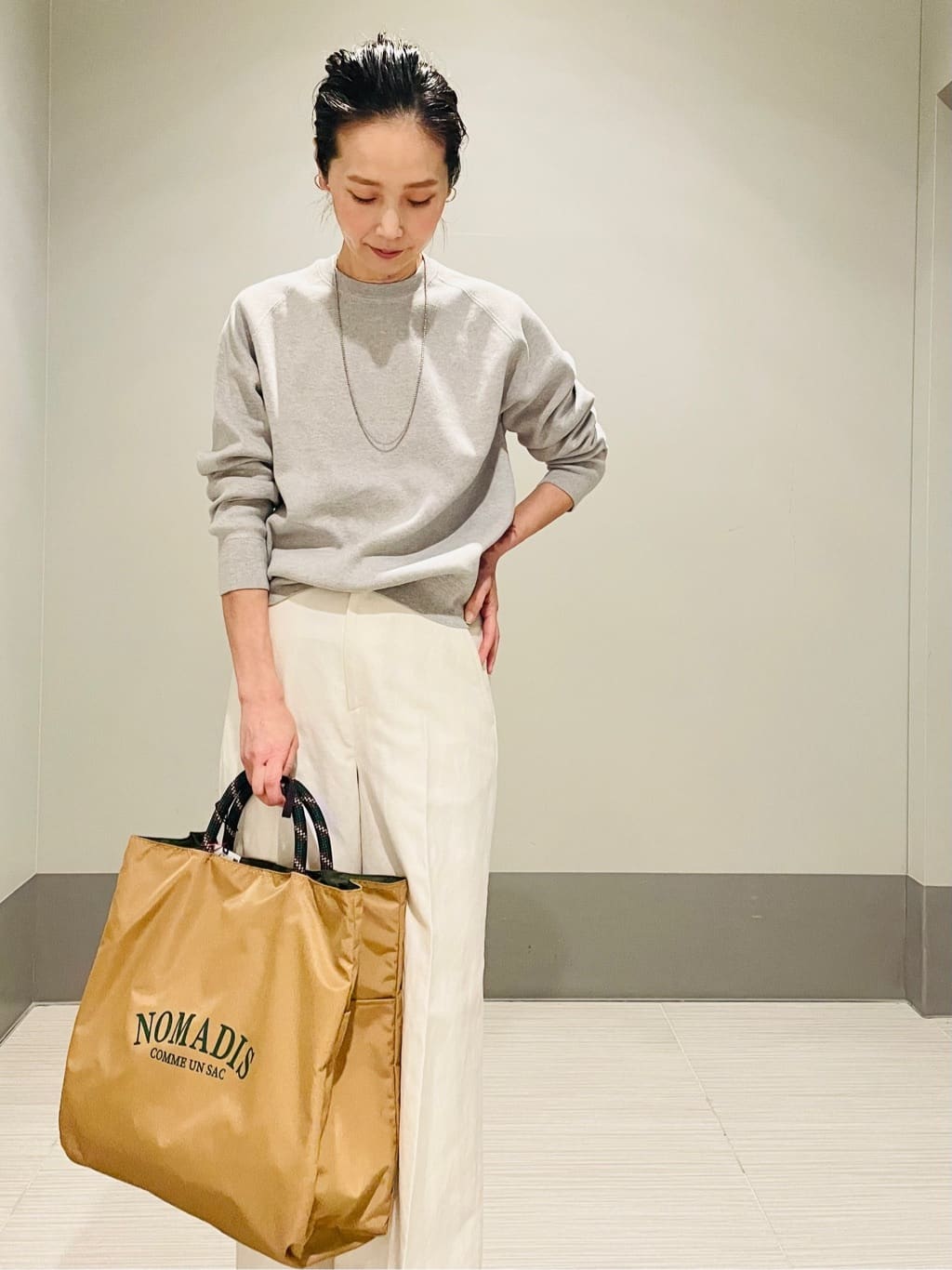 Annさんの「DRESSTERIOR｜◆ウォッシャブルコットンカシミヤプルオーバーニット」を使ったコーディネート
