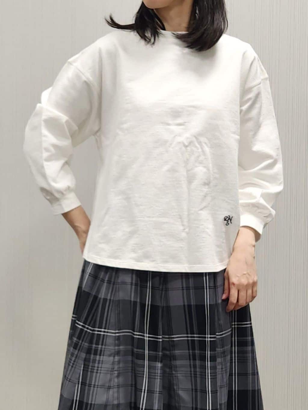 naraさんの「Dessin｜【360度可愛い・洗える】バックヘンリーカットソー」を使ったコーディネート