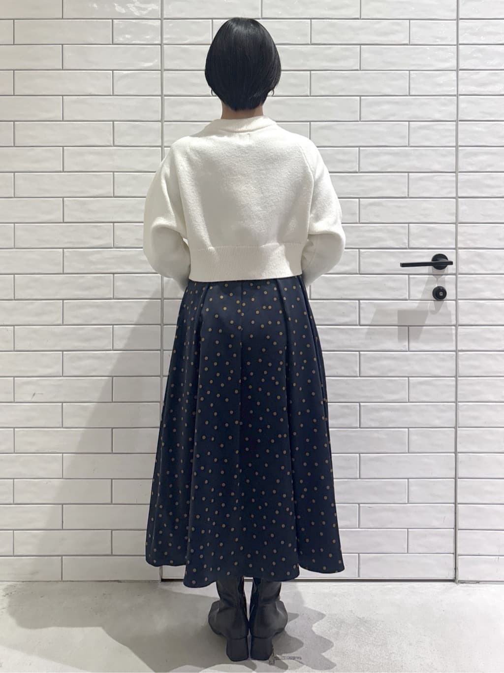 ayumiさんの「OPAQUE.CLIP｜ショルダータックショートニット【洗濯機OK】」を使ったコーディネート